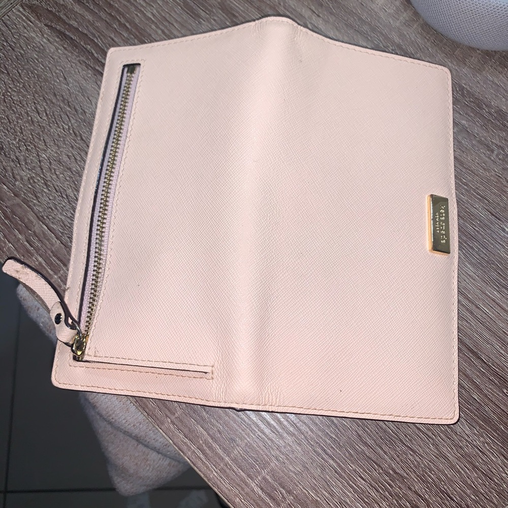 Kate Spade Light Pink Wallet